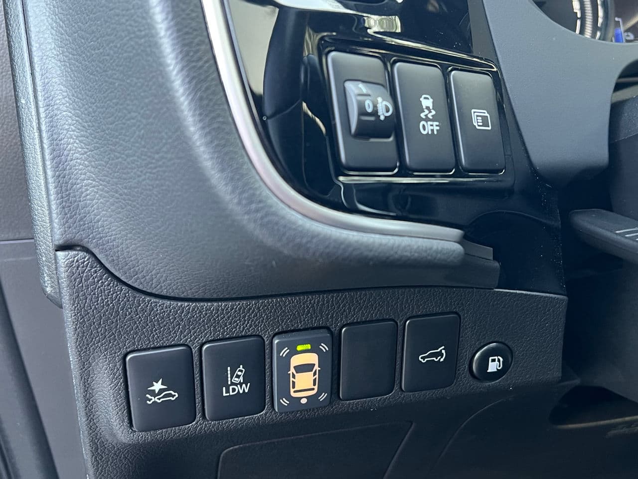 Mitsubishi Outlander 2019 — Миниатюра 7