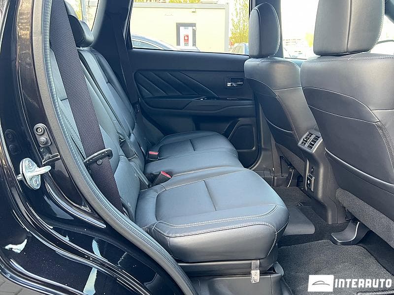 Mitsubishi Outlander 2019 — Миниатюра 19