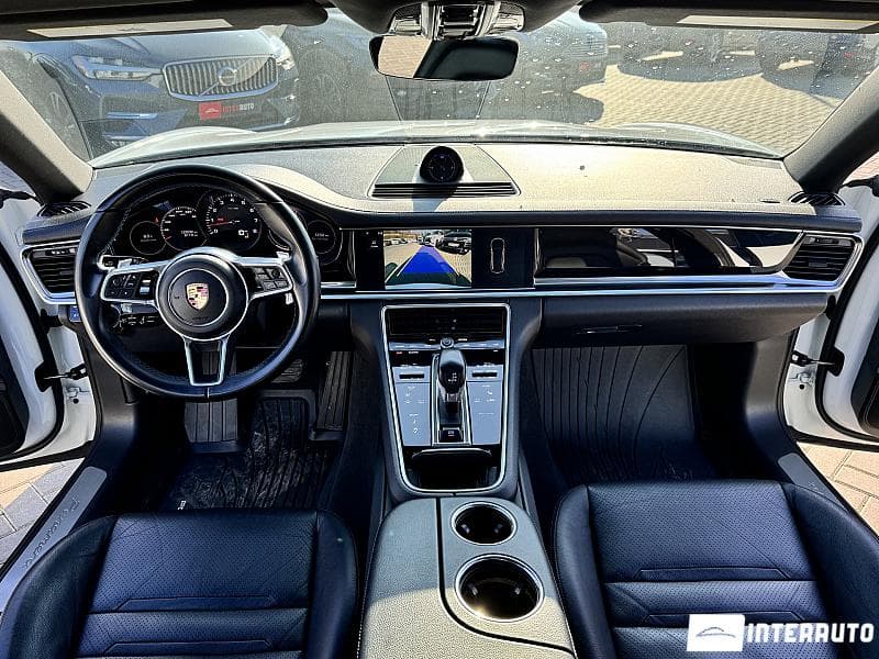 2018 Porsche Panamera — Miniatură 8