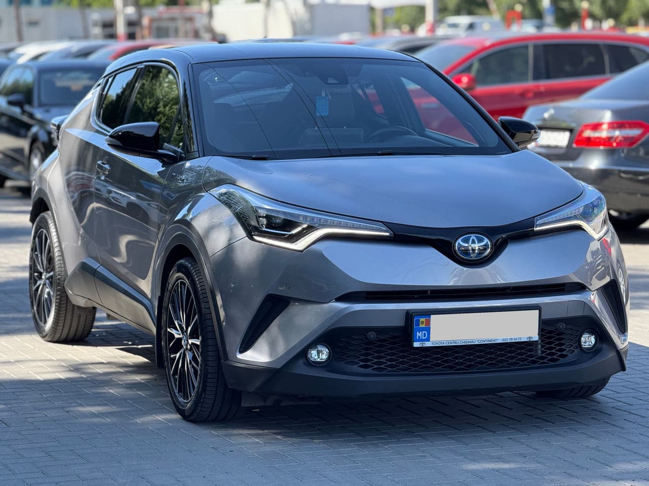 2017 Toyota C-HR — Miniatură 3