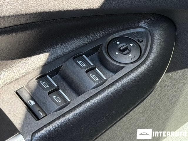 2019 Ford Kuga — Miniatură 6