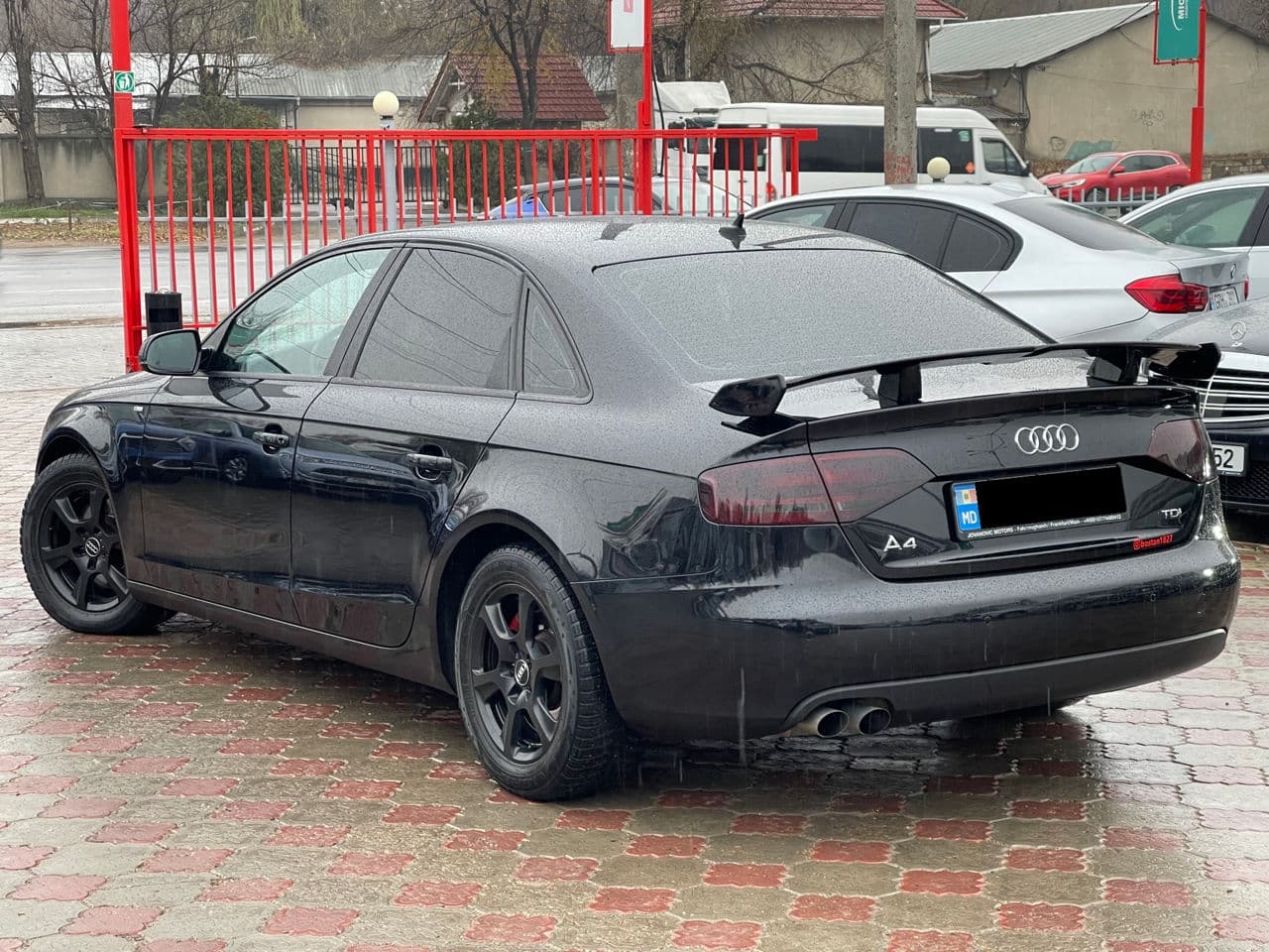 2011 Audi A4 — Miniatură 2