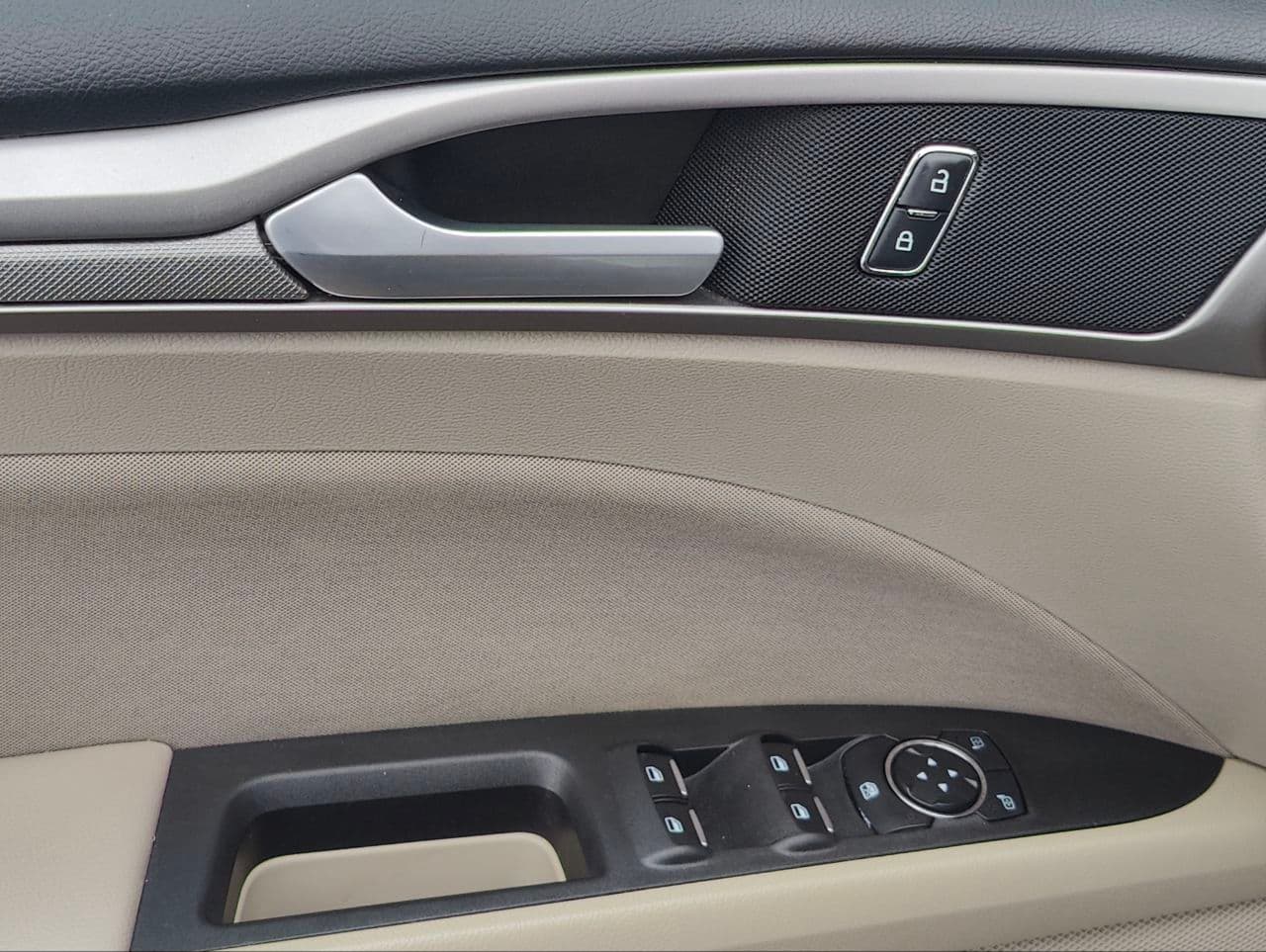 2018 Ford Fusion — Miniatură 13