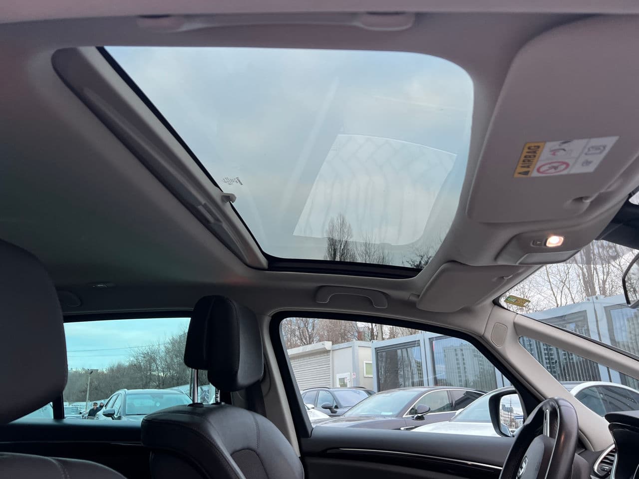 2019 Renault Espace — Miniatură 19