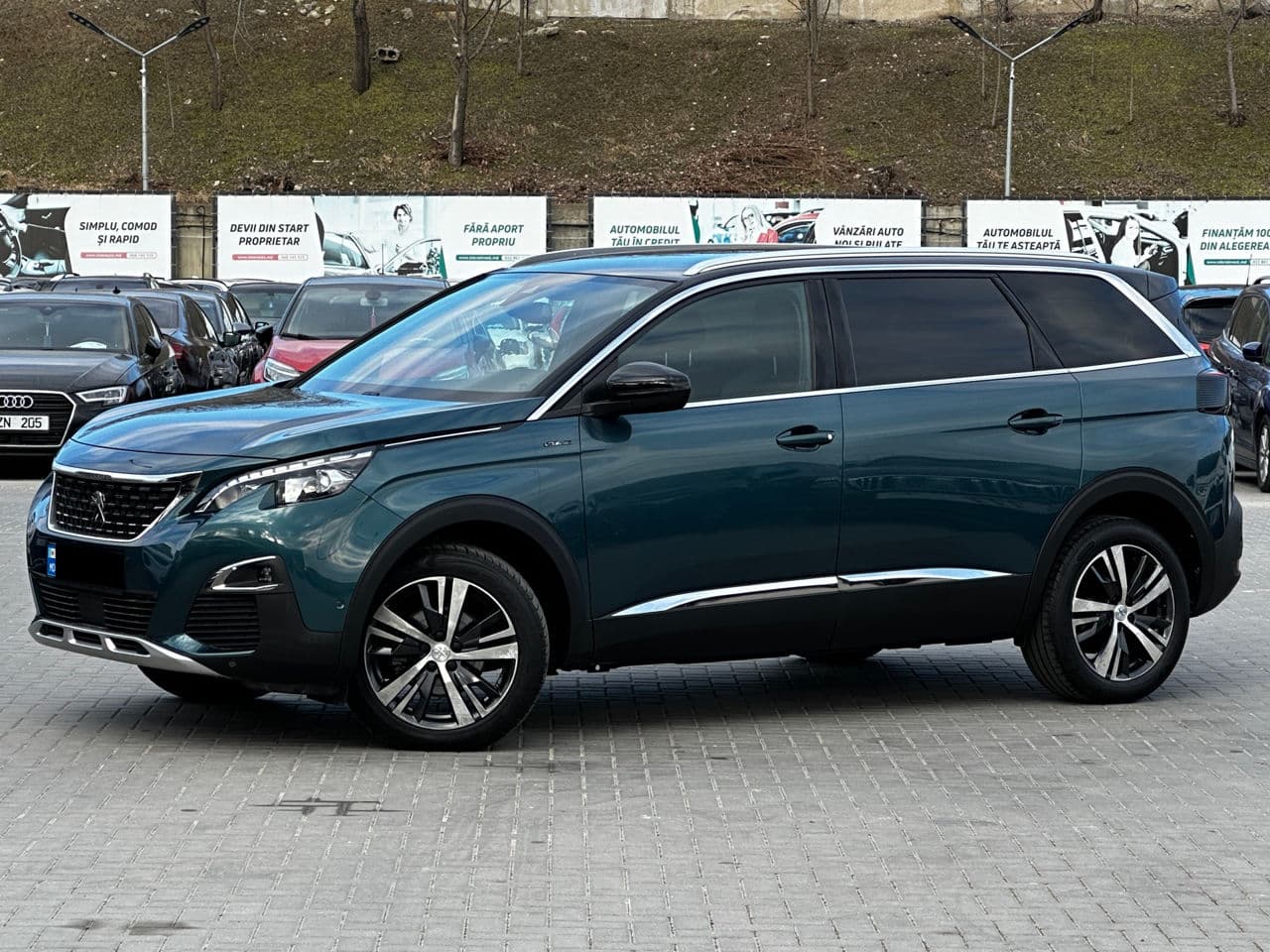 Peugeot 5008 2018 — Миниатюра 2