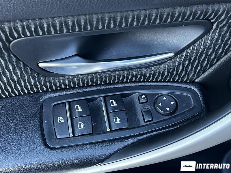2018 BMW 316 — Miniatură 17