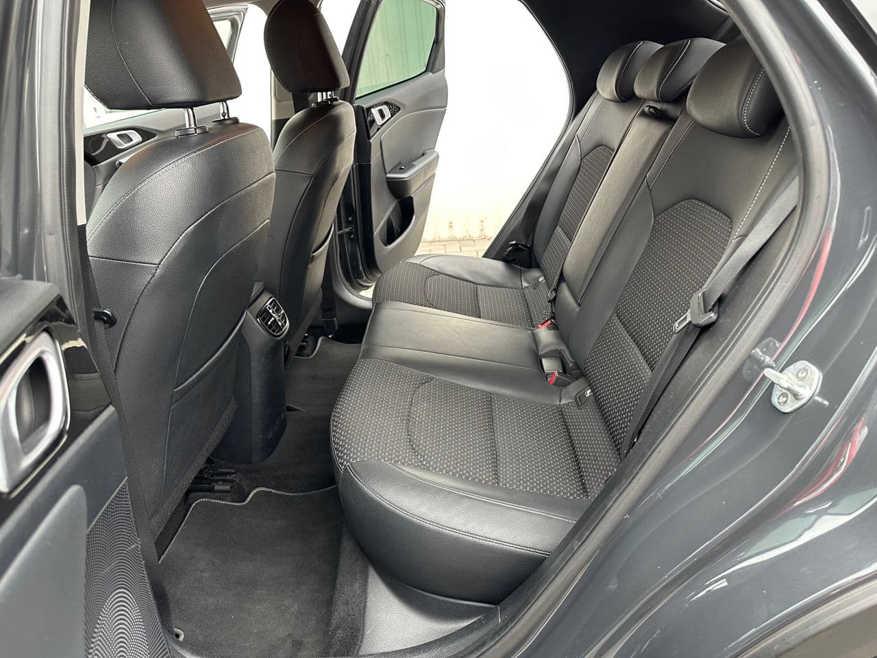 2019 Kia XCeed — Miniatură 15