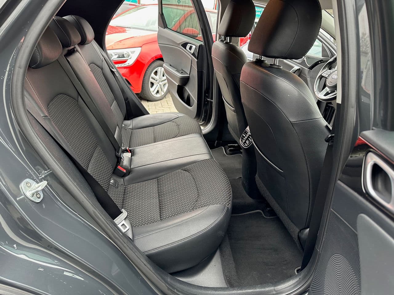 2019 Kia XCeed — Miniatură 16