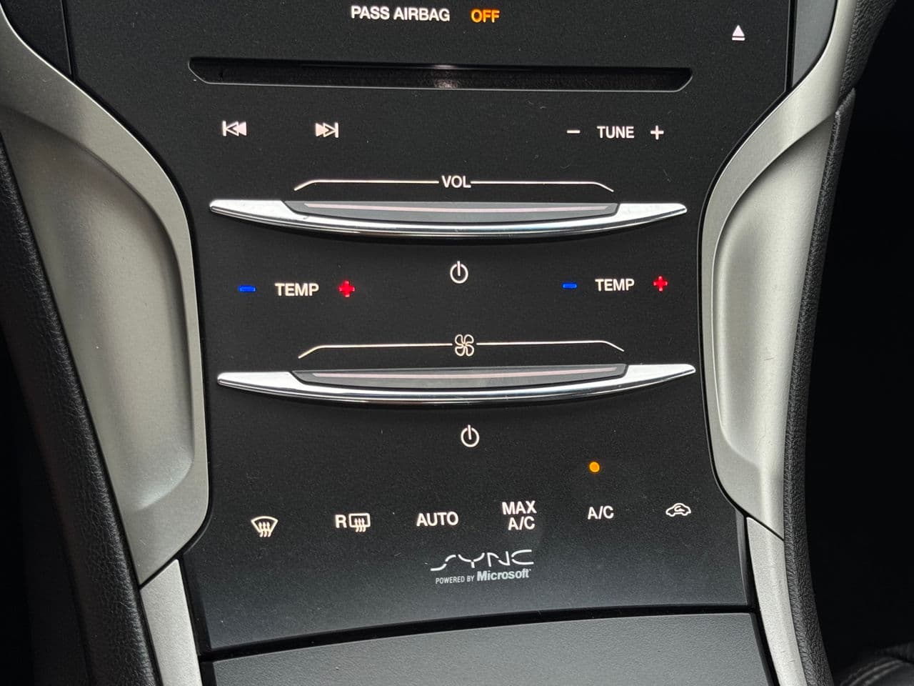 Lincoln MKZ 2013 — Миниатюра 12