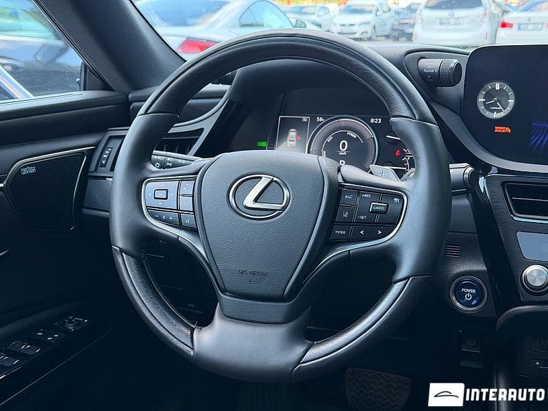 2022 Lexus ES 300h — Miniatură 11