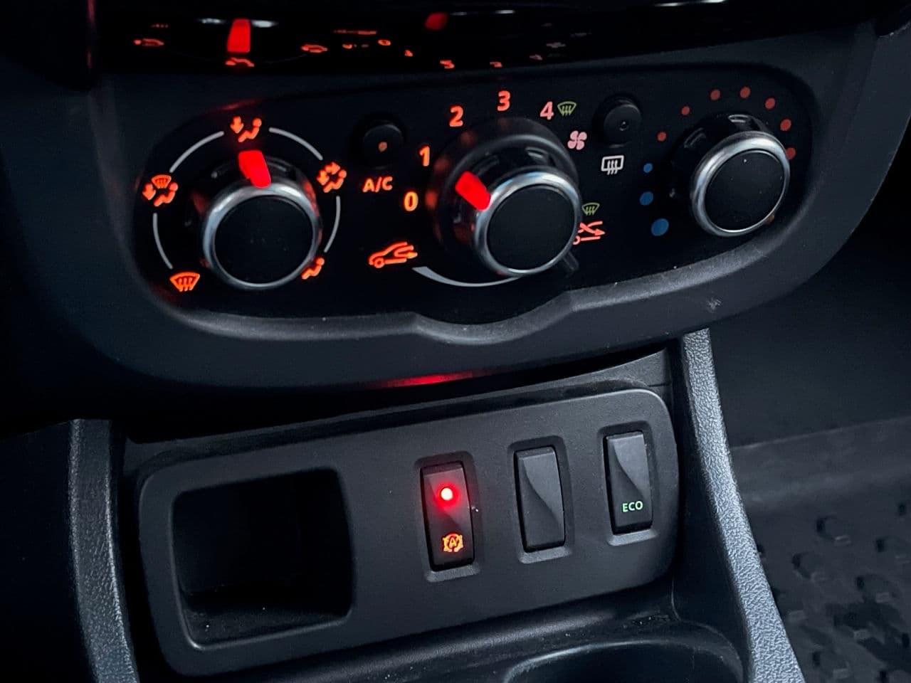 Dacia Duster 2017 — Миниатюра 11