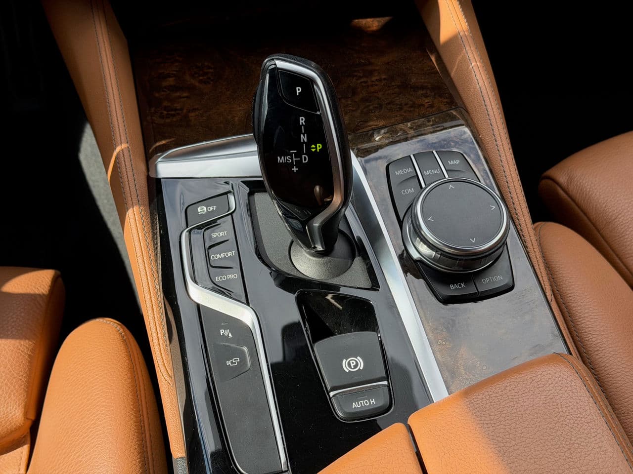 2019 BMW 530 — Miniatură 19
