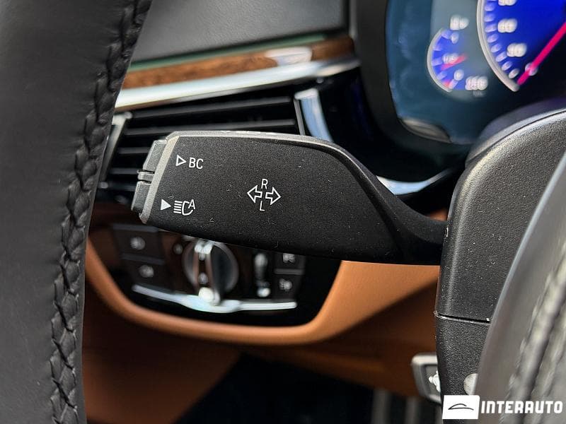 2019 BMW 530 — Miniatură 14