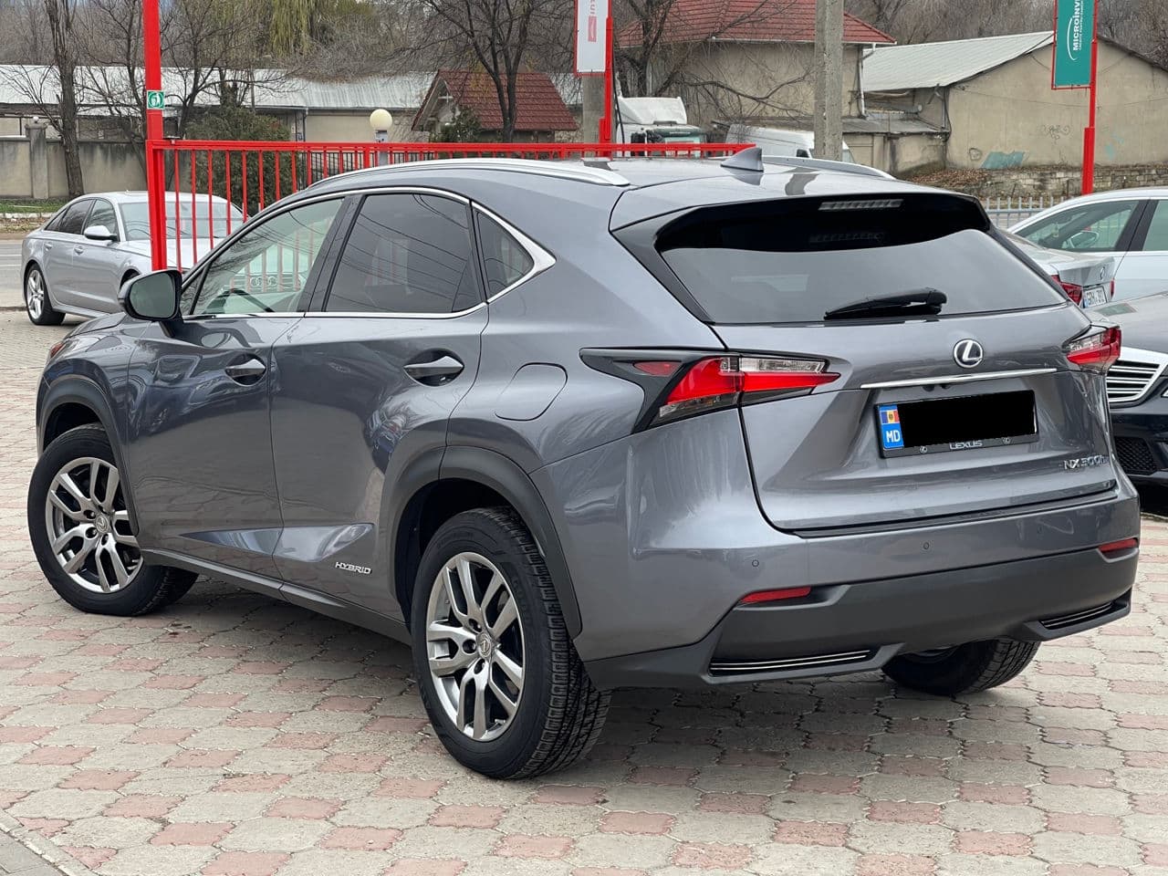 Lexus NX 300H 2016 — Миниатюра 2