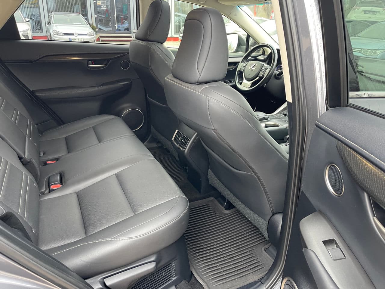 Lexus NX 300H 2016 — Миниатюра 17
