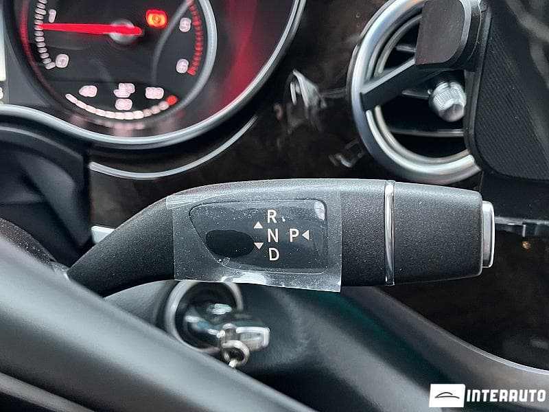 2018 Mercedes V 250 — Miniatură 11
