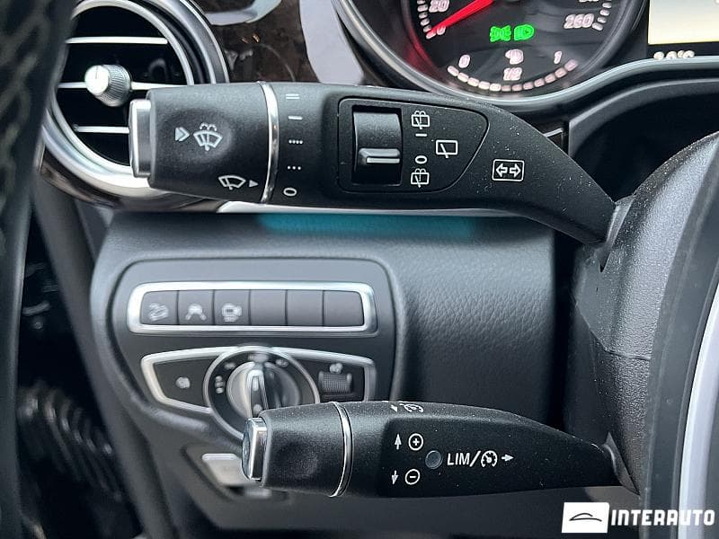 2018 Mercedes V 250 — Miniatură 10