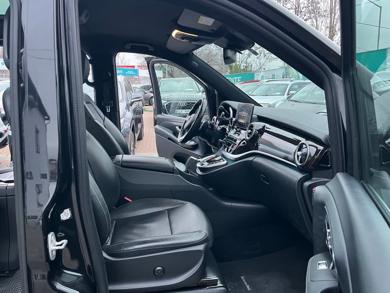 2018 Mercedes V 250 — Miniatură 24