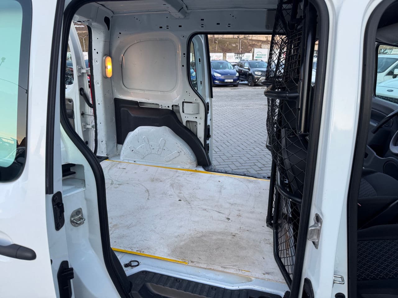 2012 Renault Kangoo — Miniatură 13