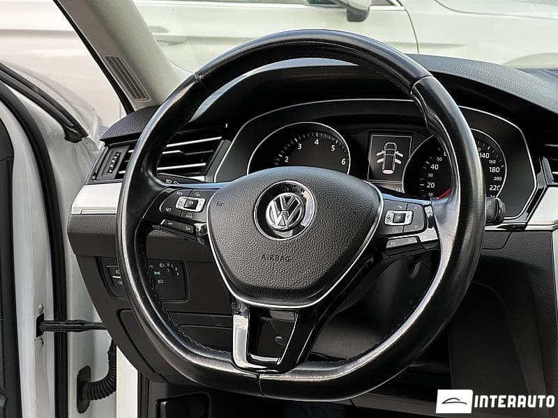 2015 Volkswagen Passat — Miniatură 7