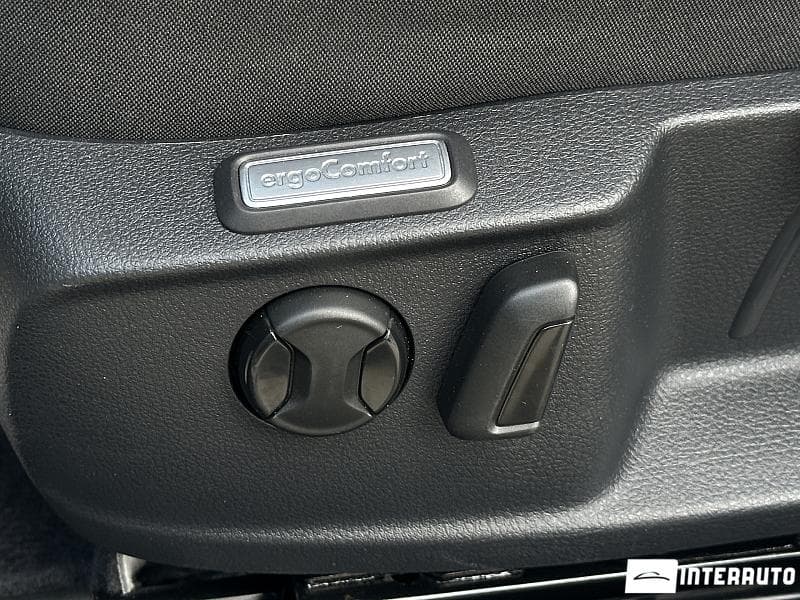 2015 Volkswagen Passat — Miniatură 19