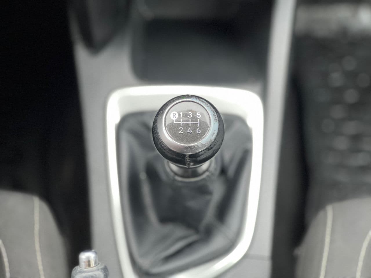 2014 Toyota Auris — Miniatură 14