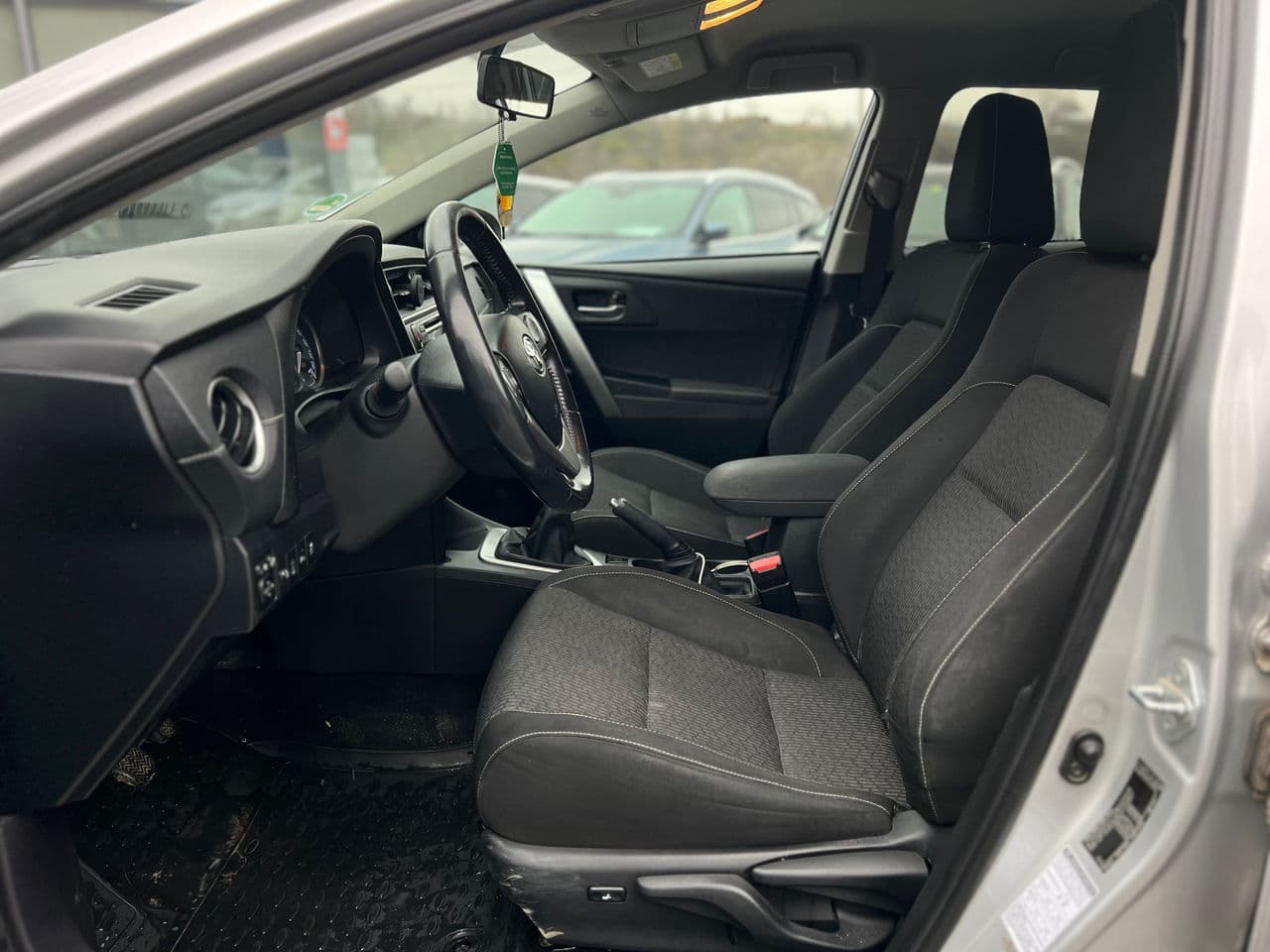 2014 Toyota Auris — Miniatură 5