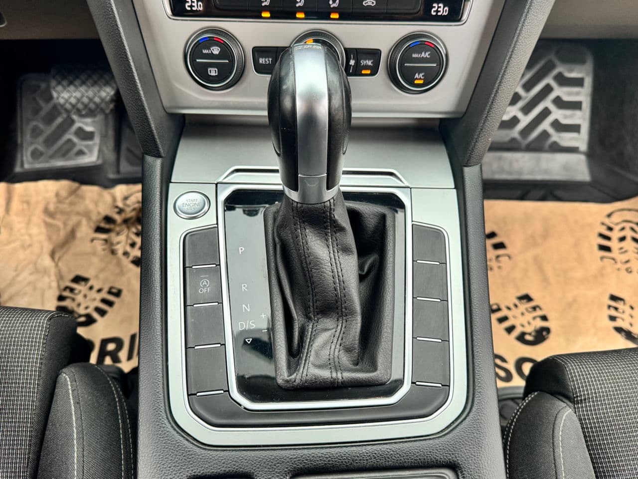 2018 Volkswagen Passat — Miniatură 12