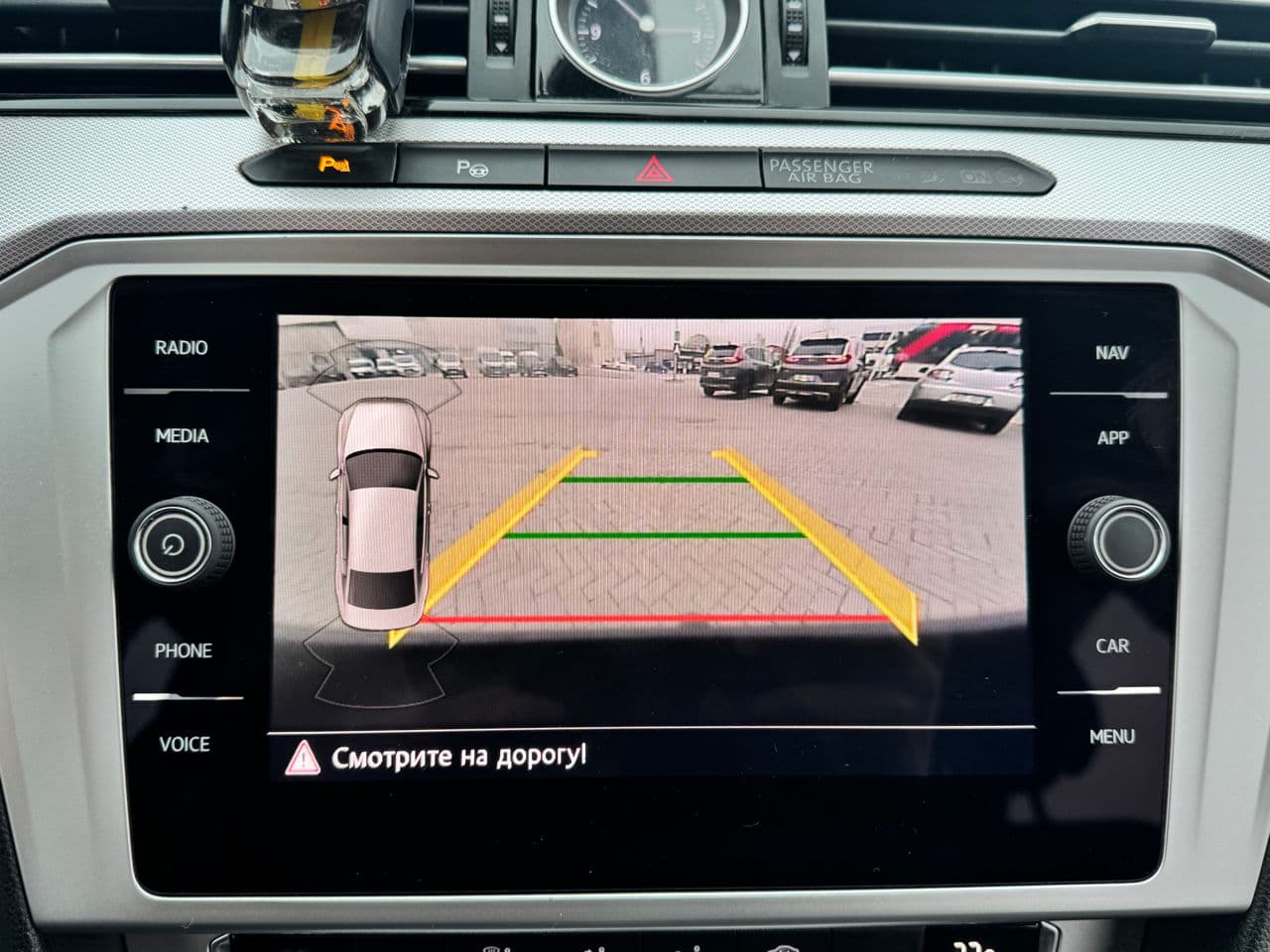 2018 Volkswagen Passat — Miniatură 10