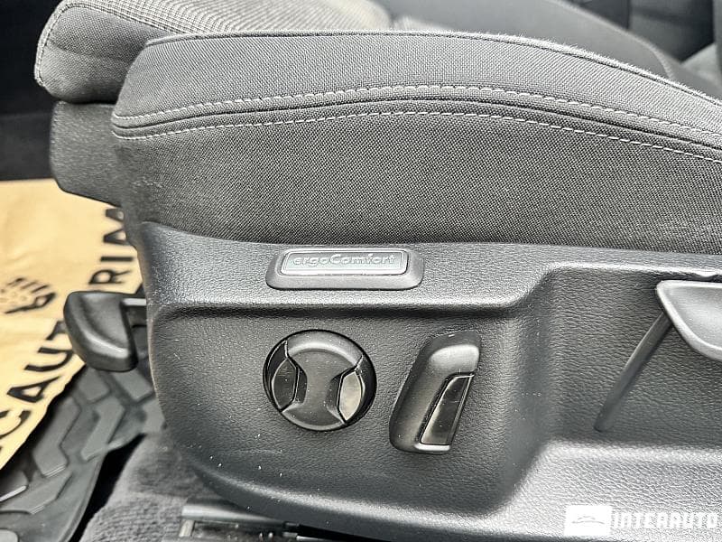 2018 Volkswagen Passat — Miniatură 21