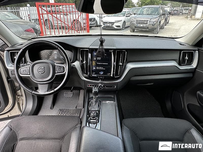 Volvo XC 60 2018 — Миниатюра 10