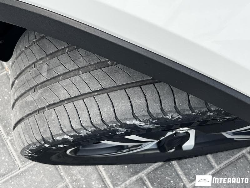 Volvo XC 40 2018 — Миниатюра 17