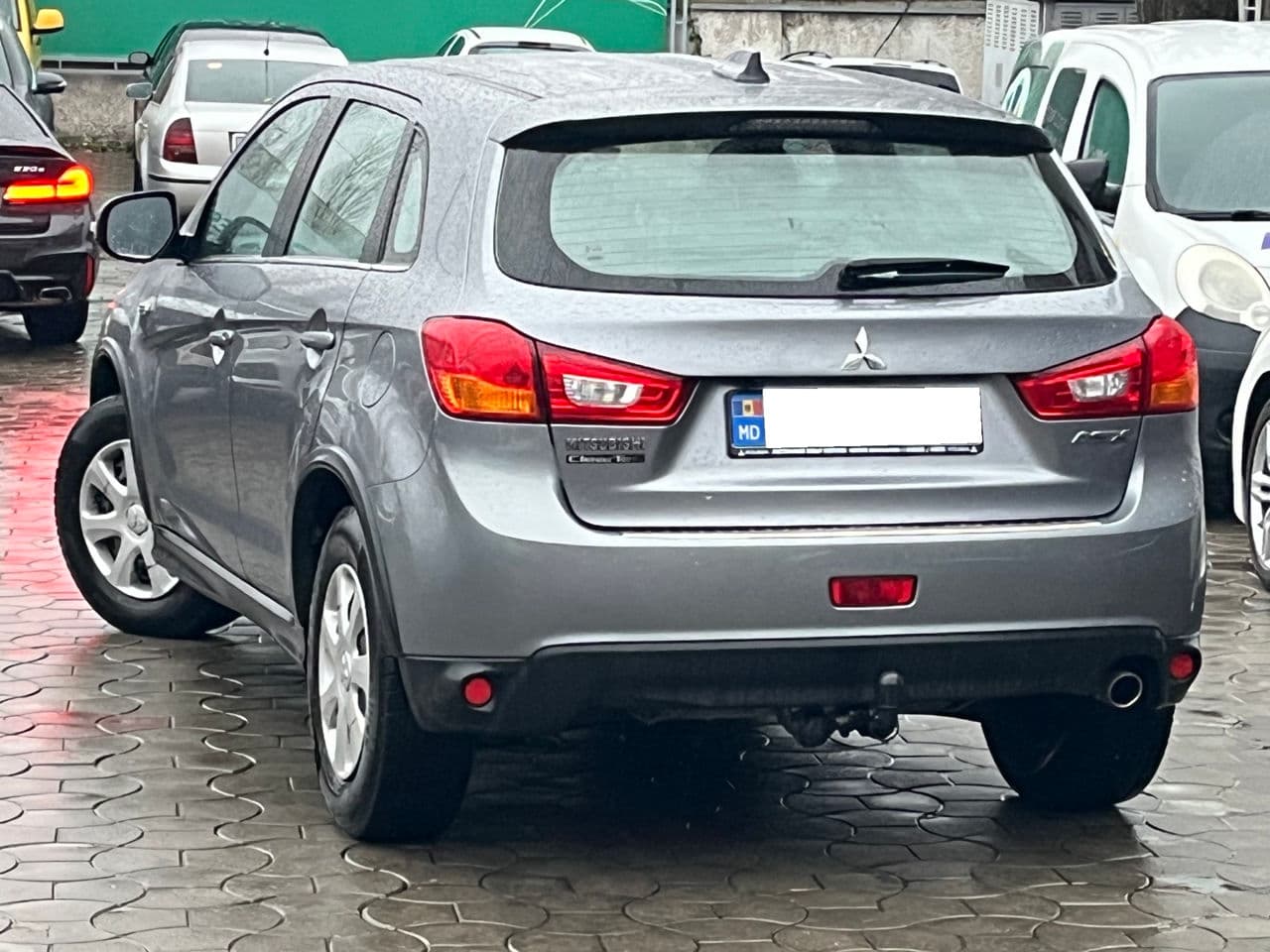 2016 Mitsubishi ASX — Miniatură 4