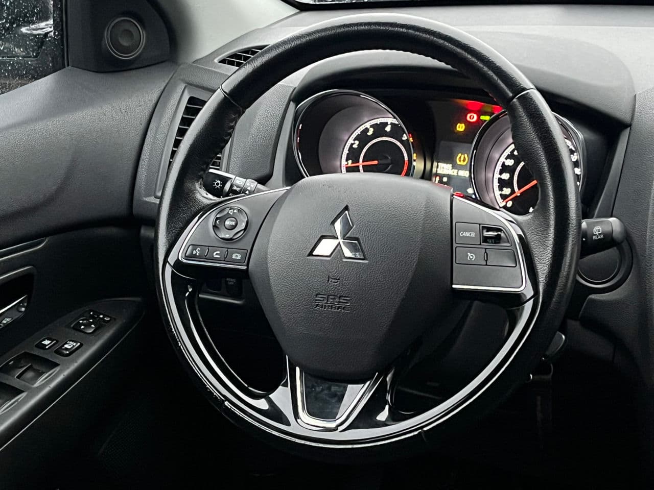 2016 Mitsubishi ASX — Miniatură 9