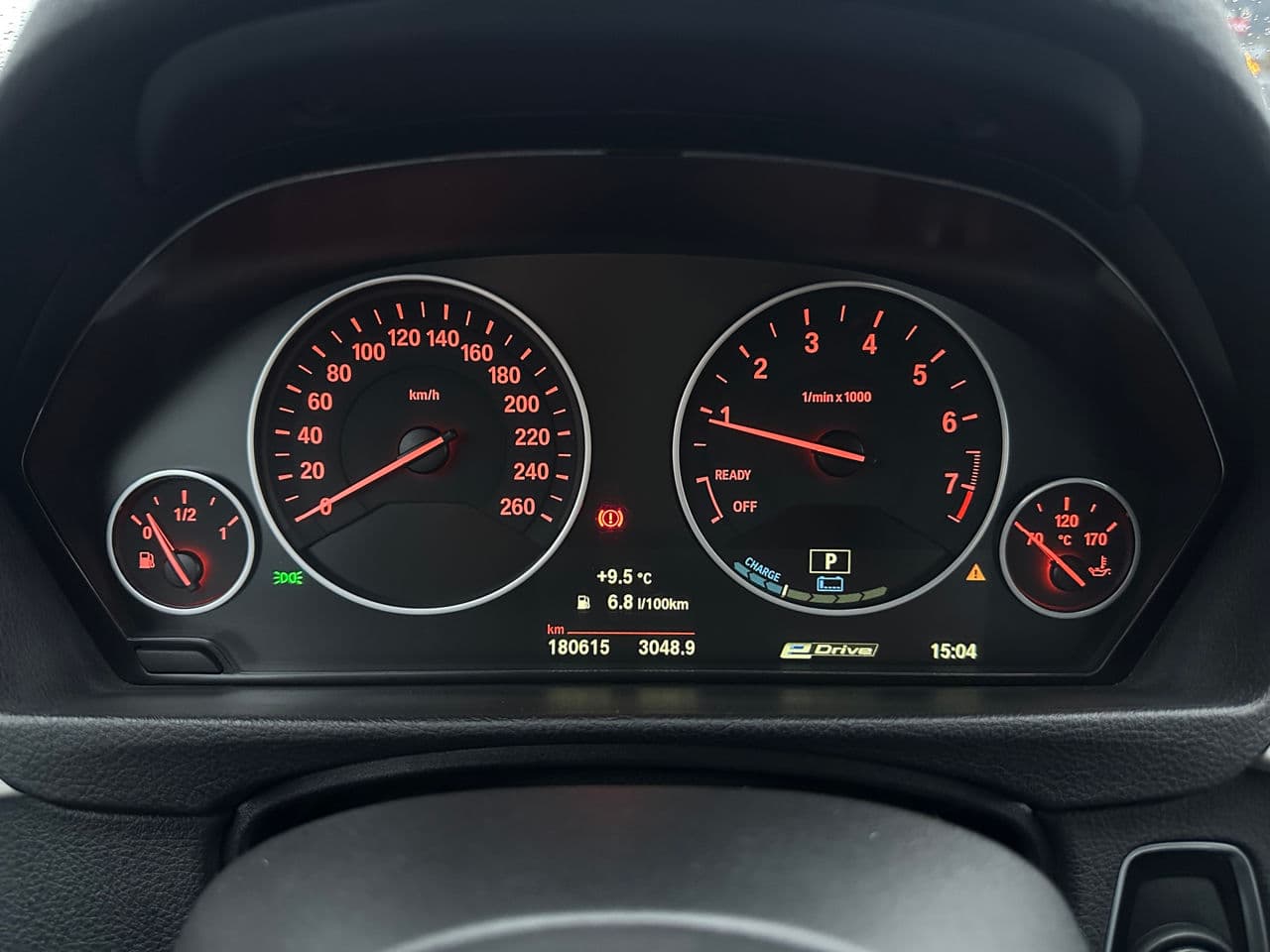 BMW 330E 2017 — Миниатюра 8