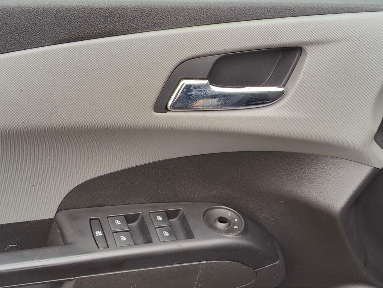 2011 Chevrolet Aveo — Miniatură 16