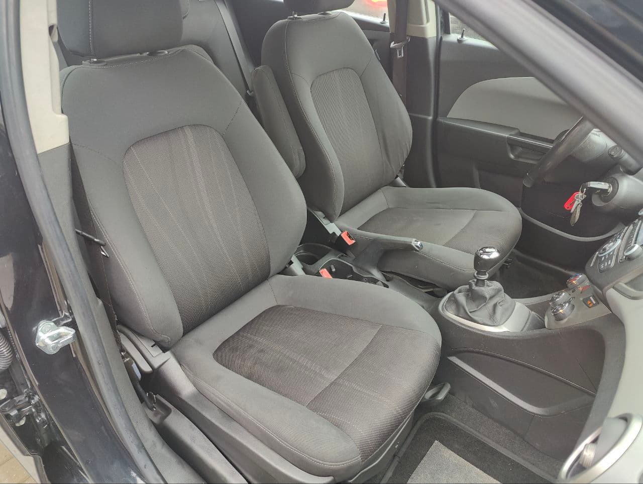 2011 Chevrolet Aveo — Miniatură 7