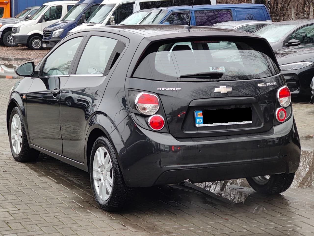 2011 Chevrolet Aveo — Miniatură 4