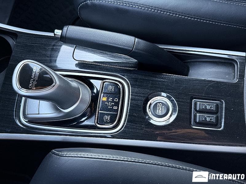 2015 Mitsubishi Outlander — Miniatură 16