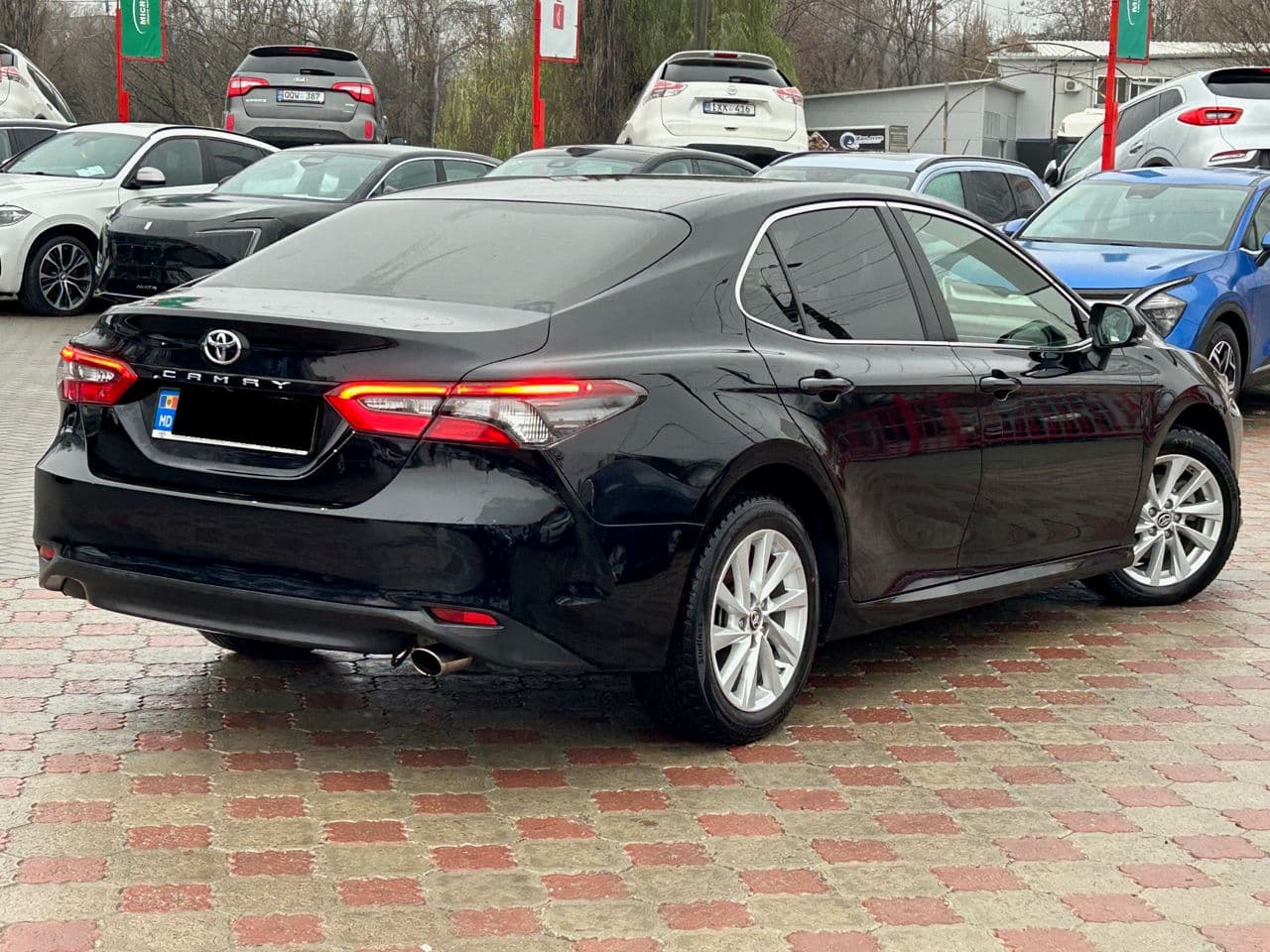 2021 Toyota Camry — Miniatură 3