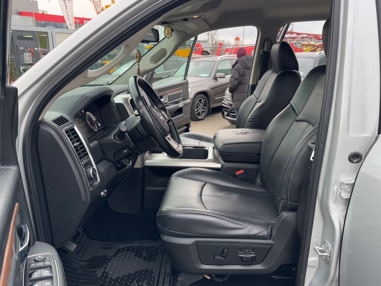2017 Dodge RAM — Miniatură 5