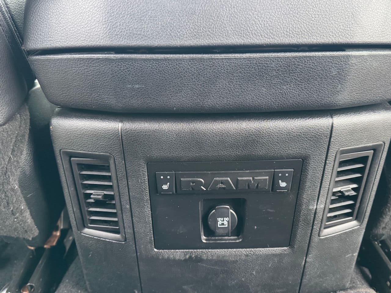 2017 Dodge RAM — Miniatură 13