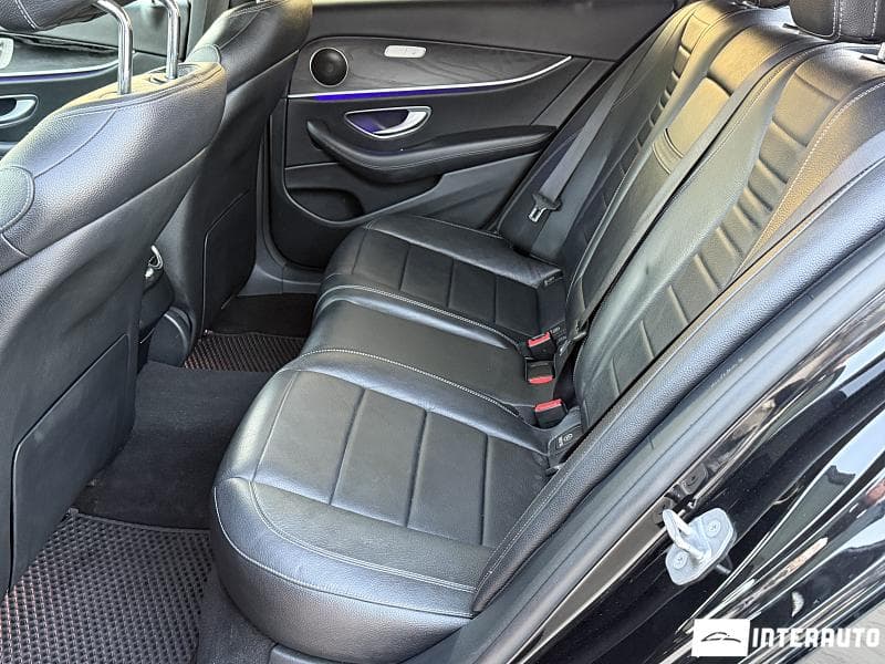 2017 Mercedes E 220 — Miniatură 19