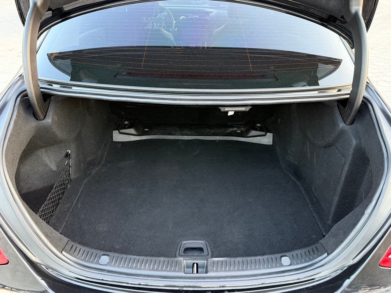 2017 Mercedes E 220 — Miniatură 21