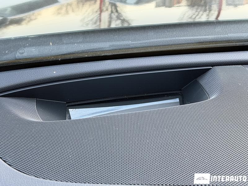 2017 Mercedes E 220 — Miniatură 11