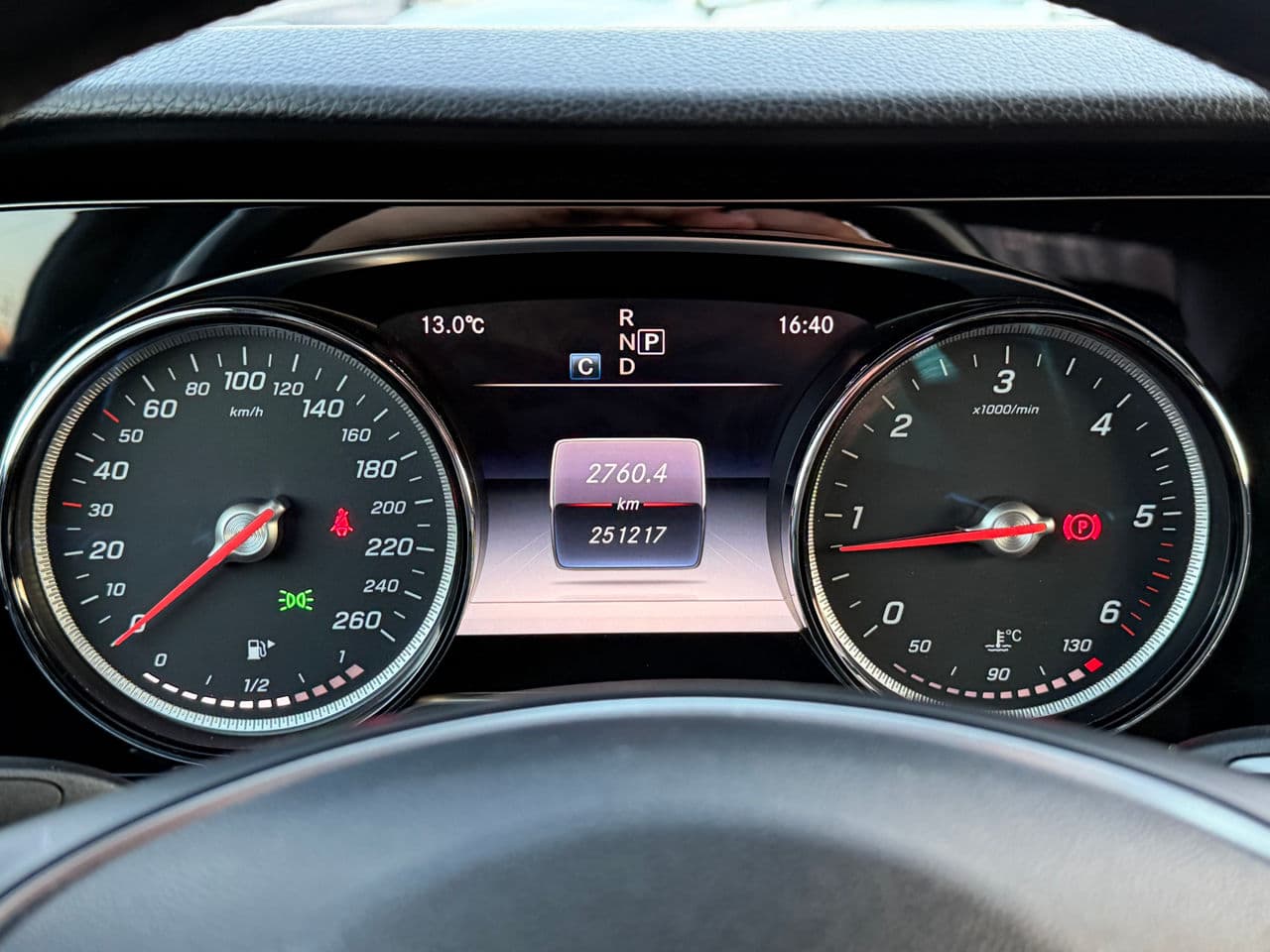2017 Mercedes E 220 — Miniatură 16