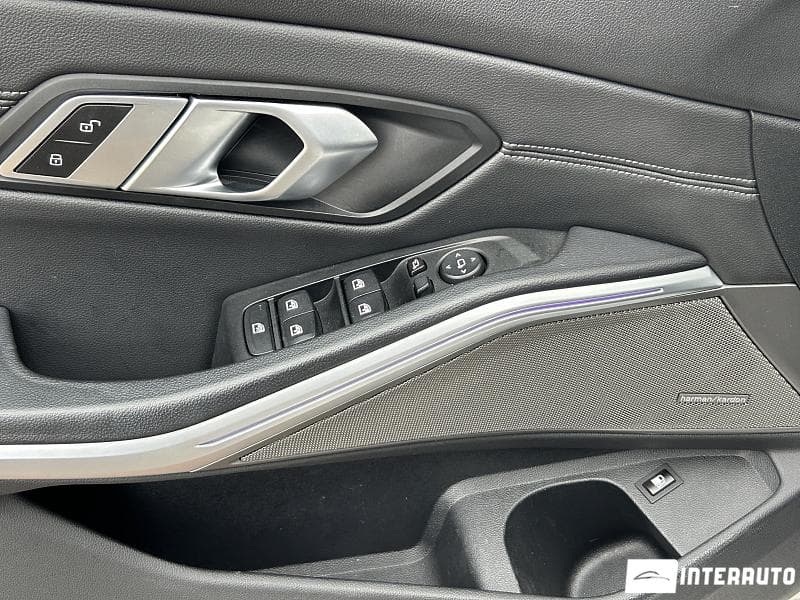 2019 BMW 330E — Miniatură 7