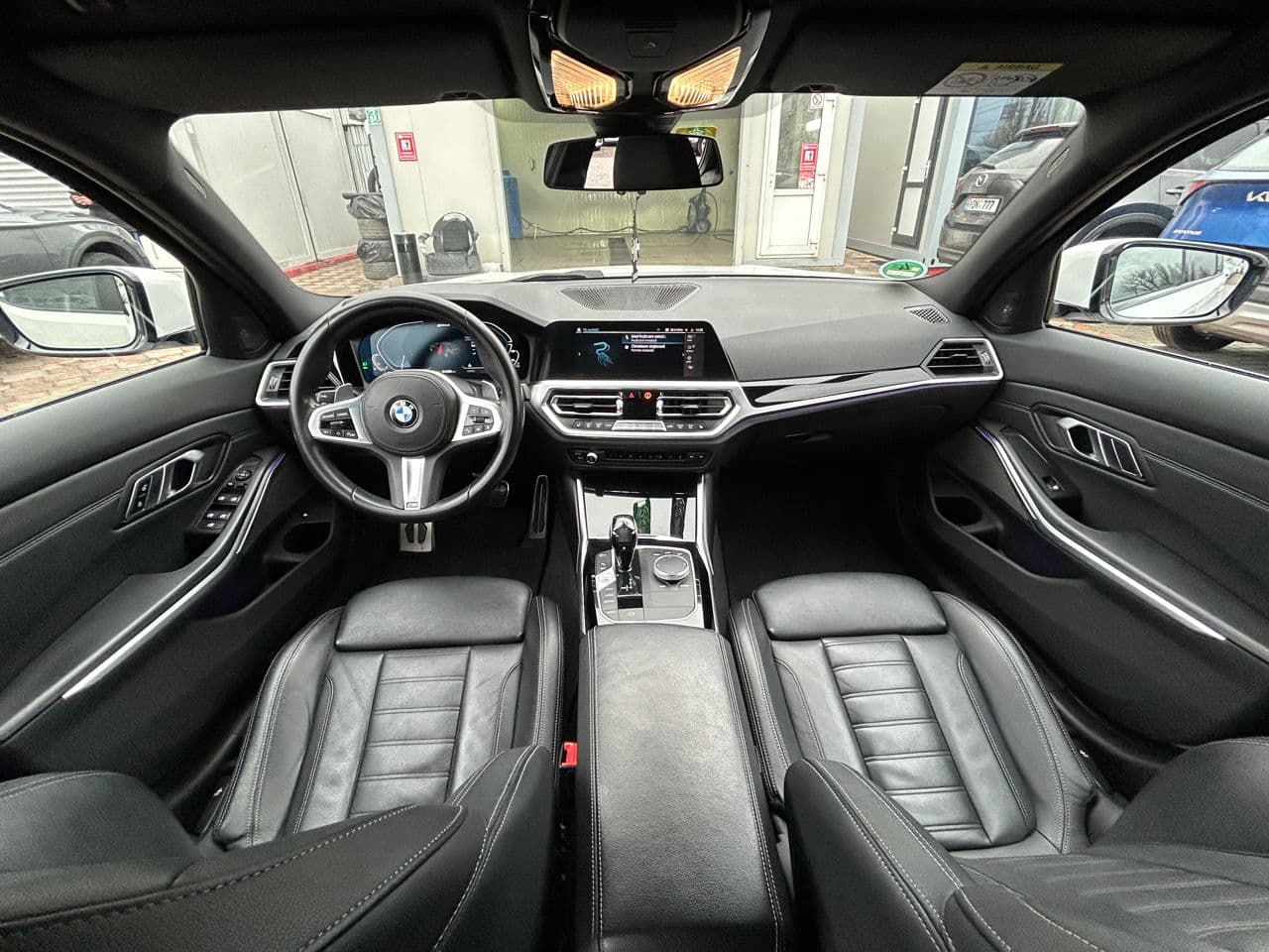 2019 BMW 330E — Miniatură 9