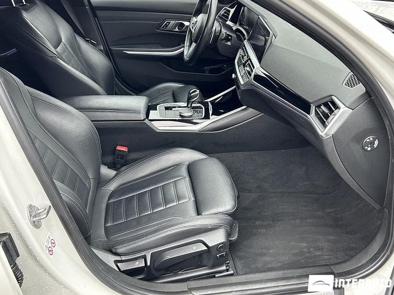 2019 BMW 330E — Miniatură 16
