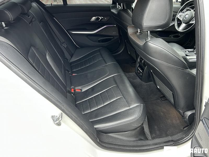 2019 BMW 330E — Miniatură 19